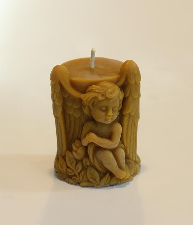 Viasztermékek és gyertyák - 131-1 (angyal formájú tömbgyertya)